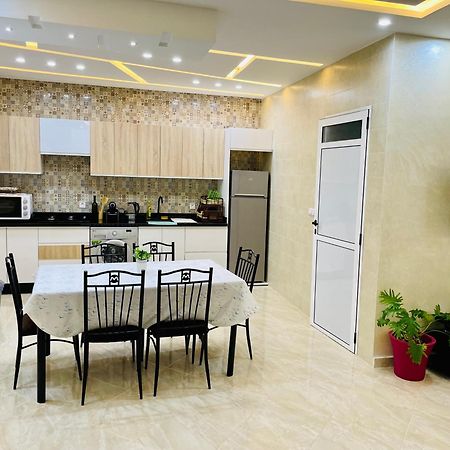 Appartement Pour Famille Avec Enfant Al Hoceïma Exterior foto