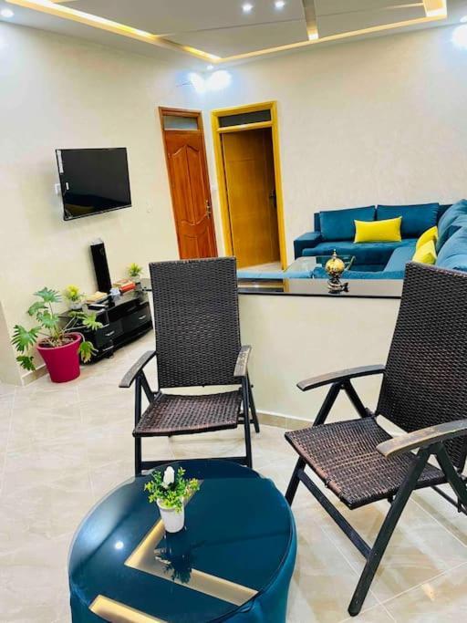 Appartement Pour Famille Avec Enfant Al Hoceïma Exterior foto