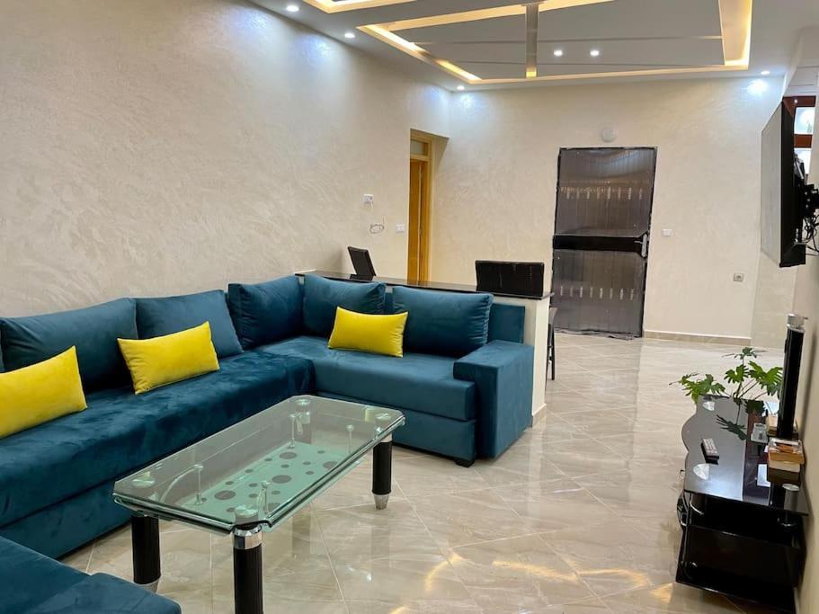 Appartement Pour Famille Avec Enfant Al Hoceïma Exterior foto
